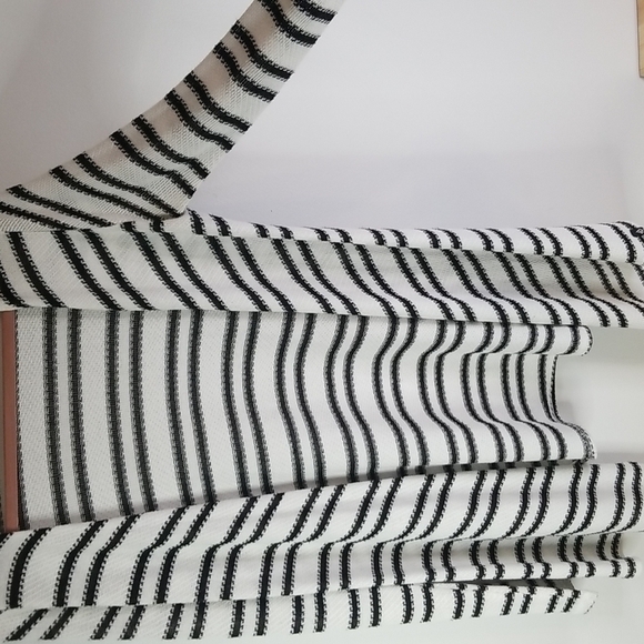 Volcom Long Sleeve Striped Sweater Size Small - Picture 3 of 6